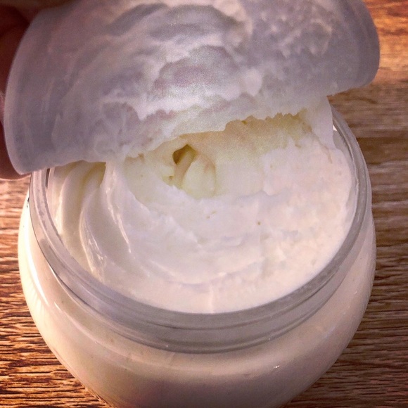 Whipped Cocoa Butter - Picture 2 of 2